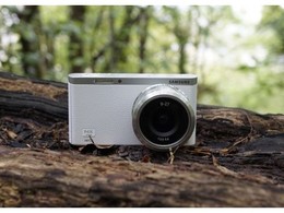 Selfie'lere özel NX Mini'yi inceledik!