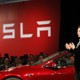 Otonom Tesla okul otobüsünü tanımadı, çocuk mankenini ezdi!
