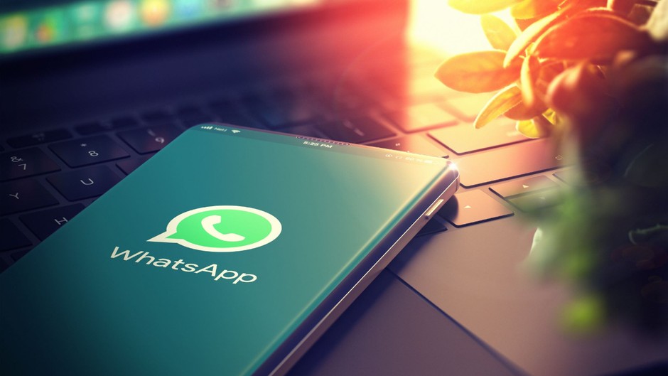 WhatsApp mesajlara tepki vermeyi kolaylaştırıyor