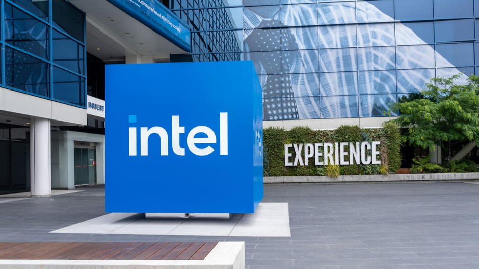Intel, dev sektörden çekiliyor: İşten çıkarmalar başladı